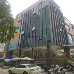 Cho thuê VP Trung Kính siêu đẹp lô góc 3 mặt kính giá thoả thuận