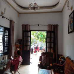 Cần cho thuê biệt thự có sân rộng 40tr/th đường số 59, Thảo Điền, Q2