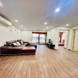 Bán Căn Hộ Tầng Cao Tháp A The Garden Hill 99 Trần Bình , Dt 80.6m2.