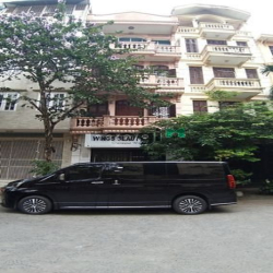 Cho thuê nhà Trung Kính, 90m2x 5T, làm chuyển phát, văn phòng