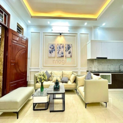 Bán nhà Trung Kính Yên Hòa 5 tầng mới xây, gần ô tô, gần phố, ở ngay