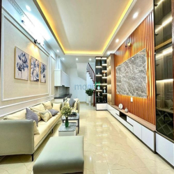 Bán nhà Trung Kính Yên Hòa 5 tầng mới xây, gần ô tô, gần phố, ở ngay