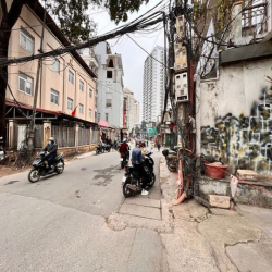 Cho thuê nhà mặt phố Xuân Diệu, Tây Hồ, 165m2, mt11m.