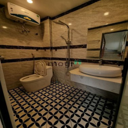 Bán nhà Phúc Đồng phố Chu Huy Mân 56m 4 tầng ngõ to Ô tô vào nhà 5,5ty