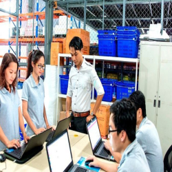 Kho Hàng Diện Tích Thuê Nhỏ-Lớn, Có Khung Kệ, 10 NV & Hệ Thống Quản Lý