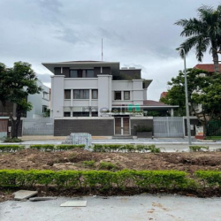 Bán nhà KĐT Yên Hòa, 200m 4 tầng thang máy, MT 14m, giá hơn 70 tỷ