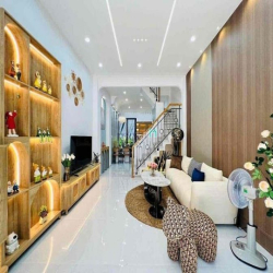 Bán gấp ! ! ! Nguyễn Đình Chính,P15,Phú Nhuận. DT 60m2/2tỷ850, có sổ
