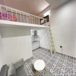 Bán nhà dòng tiền Nguyễn Ngọc Vũ, 47m2, 5 tầng, 9 phòng, 9.2 tỷ