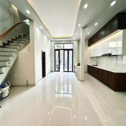 Sát MẶT TIỀN, ngay PHAN XÍCH LONG 75M2, ngang 5.6m, 4PN, nhỉnh 6 tỷ