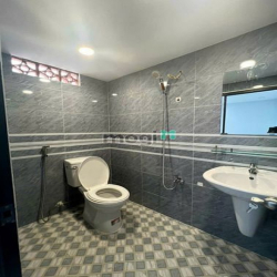 Bán nhà HXH Phan Đăng Lưu, P3, DT 4.2x20m, Trệt lửng, 3PN, chỉ 9.2 tỷ