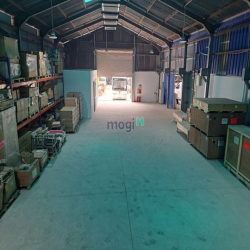 Công ty Cổ phần Đầu tư và Phát triển Y tế VIệt Nhật cho thuê kho