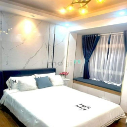 Bán gấp Chung cư Sky Garden 2, PMH,. Đầy đủ nội thất, 2PN giá 2,45 tỷ