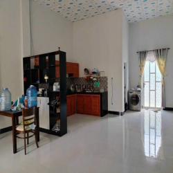 Bán gấp nhà đẹp còn mới Đồng Khởi, Châu Thành  - Cách Quốc Lộ chưa đến