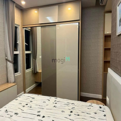 nhà full nội thất. lầu 30 view nhìn cực thoáng. có ban công, ở ngay