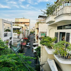 Cho thuê nhà hẻm xe hơi số 93/5A Hoàng Hoa Thám, Phường 6, Bình Thạnh