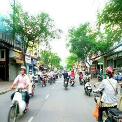 Tổng hợp nhà phố mặt tiền đường lớn, giá rẻ chỉ hơn 8 tỷ.