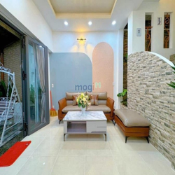 Hàng hiếm thanh lý căn nhà Đẹp Đ.Nguyễn Trãi P14 Q5,70m2,2tỷ3,SHR