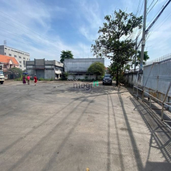 Cho thuê Mặt Bằng 90×60m ( 5400m). QL 1A Quận 12. Showrom