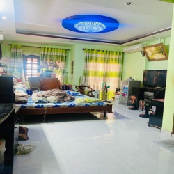 Ngộp bank - Giảm 2 tỷ - Mặt tiền đường - 3 tầng - 122m2 - Kinh doanh