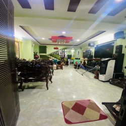 Ngộp bank - Giảm 2 tỷ - Mặt tiền đường - 3 tầng - 122m2 - Kinh doanh