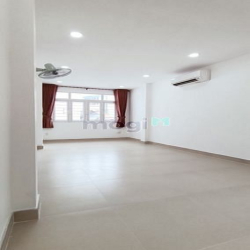 Bán gấp nhà Nguyễn Đình Chiểu.Quận 3. hXH.
