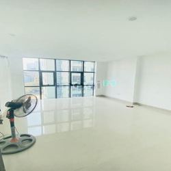 Nhà ngõ 214 Nguyễn Xiển, dt 70m x7t thang máy, mt 4.5m, 35tr/th