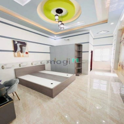 Nhà 2 lầu mặt tiền Trần Minh Sơn KDC Đại học Y Dược Cần Thơ - 6.8 tỷ