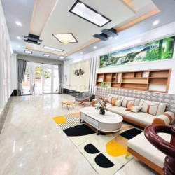 Nhà 2 lầu mặt tiền Trần Minh Sơn KDC Đại học Y Dược Cần Thơ - 6.8 tỷ