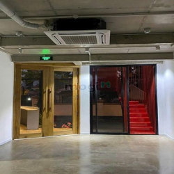 Cho thuê nhà mặt tiền 3 tầng, decor đẹp, sau CC Mastery Thảo Điền