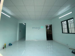 Bán Nhà 2MT SC Có Giấy Đóng Thuế Hằng Năm, Hậu khẩu, Số Nhà.