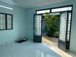 Bán Nhà 2MT SC Có Giấy Đóng Thuế Hằng Năm, Hậu khẩu, Số Nhà.