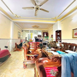 Nhà đẹp 3 tầng cập tỉnh l.ộ 10 - kh.u tên lử.a  - hẻm ôtô  - ( 5x20m )