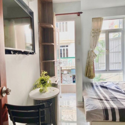 BAN CÔNG giá BÈO BỌT_Studio có nthất_Vòng xoay Phù Đổng_CMT8_cv 23/9