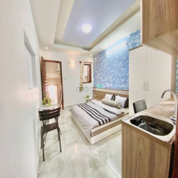 BAN CÔNG giá BÈO BỌT_Studio có nthất_Vòng xoay Phù Đổng_CMT8_cv 23/9