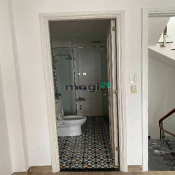 XE HƠI NGỦ TRONG NHÀ giáp Phú Nhuận 40m2, 5 tầng MỚI, 3PN, nhỉnh 6 tỷ