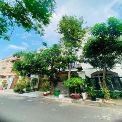 Em Nhi bán đất KDC Sông Giồng và Văn Minh Quận 2 giá 150 triệu/m2 ạ