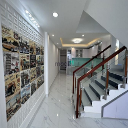 Nhà mới 100% HXH sát MT Nguyễn Thượng Hiền, P5, Bình Thạnh, 5T, 4x13m