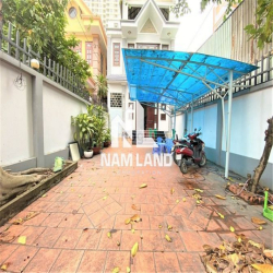 Villa 400M2 SÂN RỘNG 3 LẦU 4 PHÒNG Đường XLHN, P. Thảo Điền, Q2