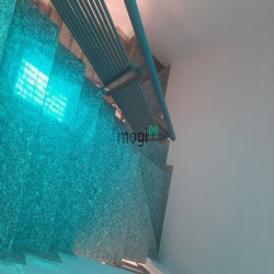 Chỉ còn 5,x tỷ. Nguyễn Tri Phương. Nhà 3tầng đúc. 5PN. Có PN dưới trệt