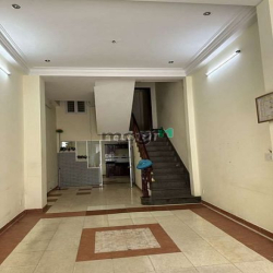 Cho thuê nhà mặt tiền đường Bửu Long, P.15, Q.10