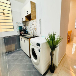 Cho thuê căn hộ 1pn 50m2 full 100% nt. Ngã tư Hàng Xanh, Điện Biên Phủ