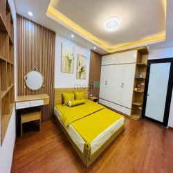 Nhanh! Bán nhà tập thể Kim Mã - Giảng Võ - 90m2 x 3PN - Giá Cực Tốt!