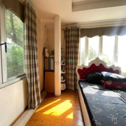Bán nhà đẹp Xuân La, 63m2, 5 tầng, ngõ ô tô, 12.45 tỷ