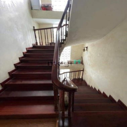 Bán nhà đẹp Xuân La, 63m2, 5 tầng, ngõ ô tô, 12.45 tỷ
