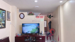 Bán mạnh, HXH Cách mạng tháng tám, Quận 3