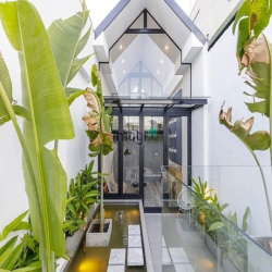 Ngõ ô tô - nội thất đẹp trung tâm Ba Đình 55m 5t giá 11,5tỷ.
