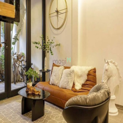 Ngõ ô tô - nội thất đẹp trung tâm Ba Đình 55m 5t giá 11,5tỷ.