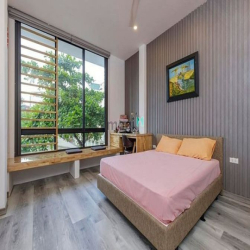 Ngõ ô tô - nội thất đẹp trung tâm Ba Đình 55m 5t giá 11,5tỷ.