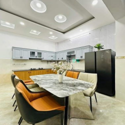 Bán nhà Hẻm 4m Phạm Văn Chiêu, P9, GV, 11 x 5m, 4 tầng, 5.9 tỷ TL