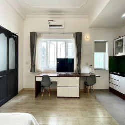 Cho thuê căn hộ dịch vụ đầy đủ nội thất gần Vòng Xoay Điện Biên Phủ